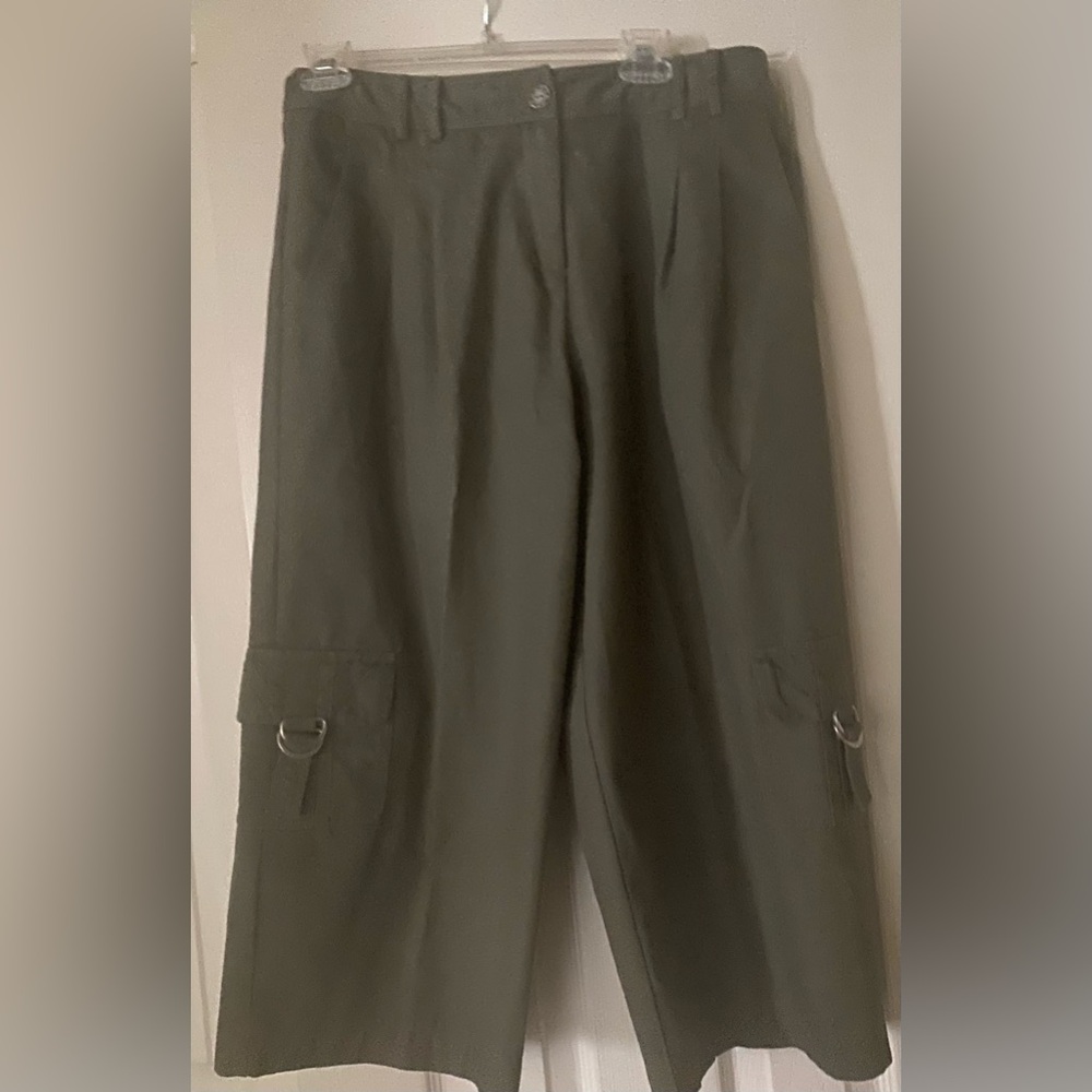 Cynthi Steffe Forest Green Pants/Culottes (8)